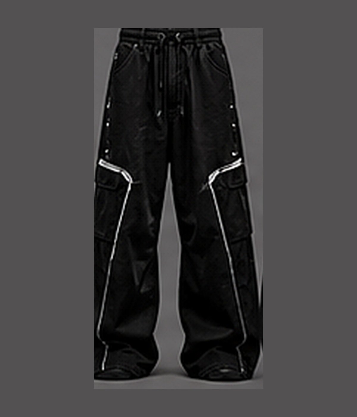 Neotora Strap Cargo Pants in jet black