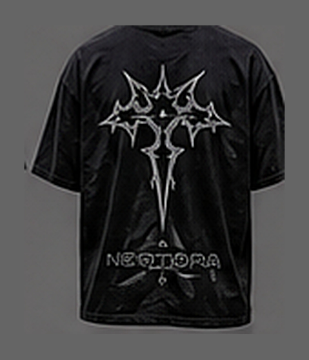 Neotora Thorn Cross T-shirt in black